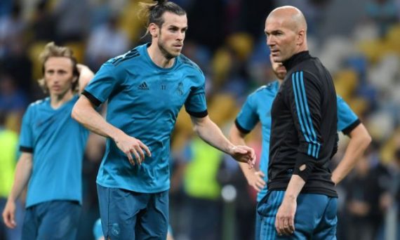 Zidane đáp trả gay gắt vì bị chỉ trích 3 Bale giờ là cái gai trong mắt của Zidane