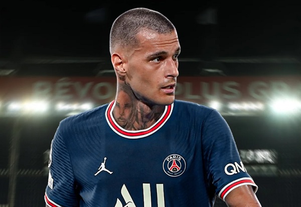 tân binh PSG - tiền đạo Gianluca Scamacca