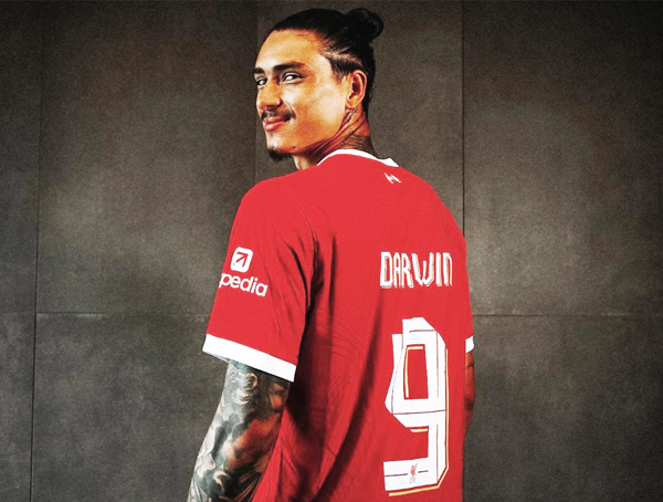 Darwin Nunez được Liverpool tin tưởng trao áo số 9