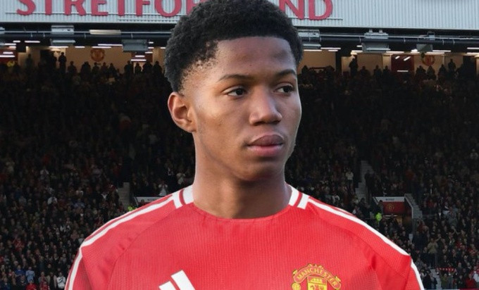 Manchester United chiêu mộ tiền đạo tuổi teen từ Arsenal
