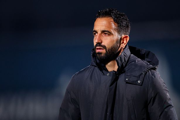 Manchester United chưa thể ra mắt tân HLV Ruben Amorim