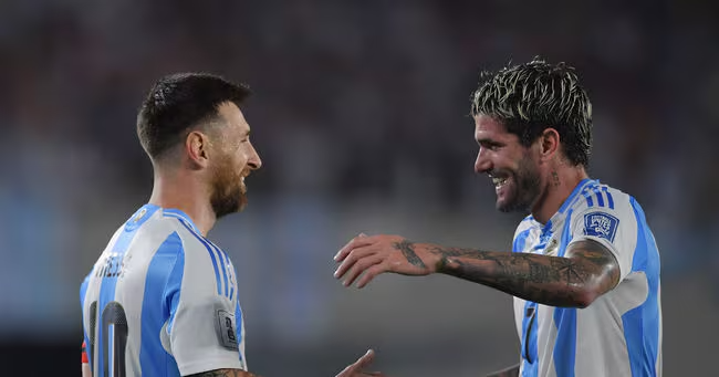 Newell's Old Boys lên kế hoạch đưa Messi trở về 1 Newell's muốn đưa Messi trở lại quê nhà vào 2027