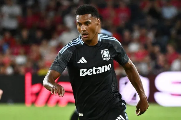 Ollie Watkins là phương án B của Man Utd