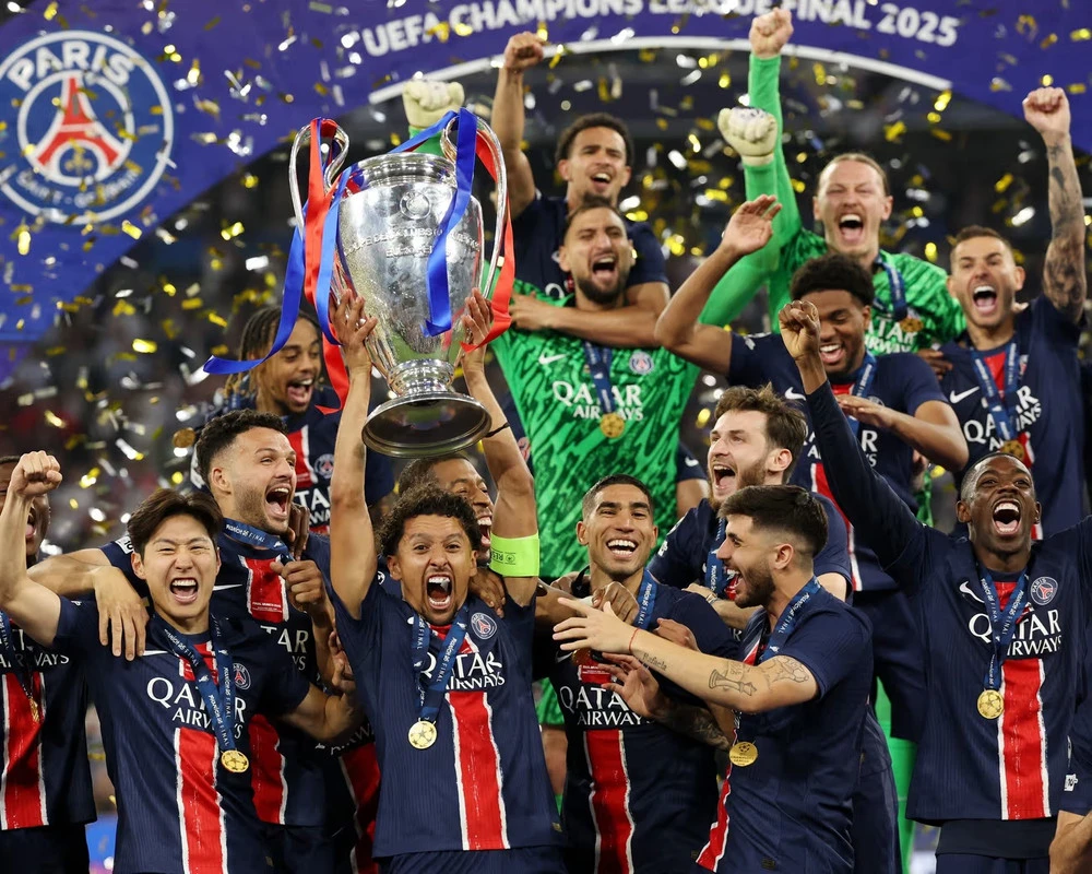 PSG lần đầu tiên trong lịch sử lên ngôi Champions League
